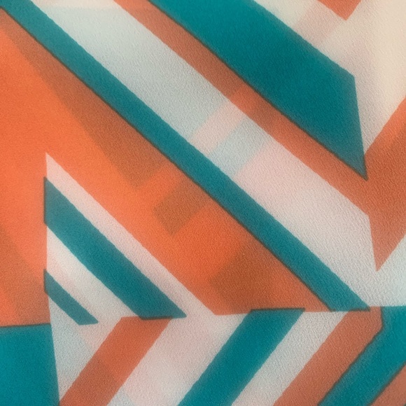 Love this dress and you will too! - Picture 3 of 8